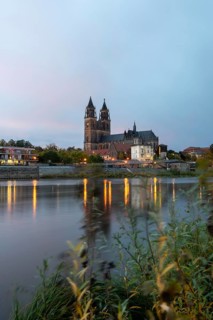 Magdeburg Cathedral at dusk, oldest Gothic cathedral in Germany, Magdeburg, Saxony-Anhalt, Germany