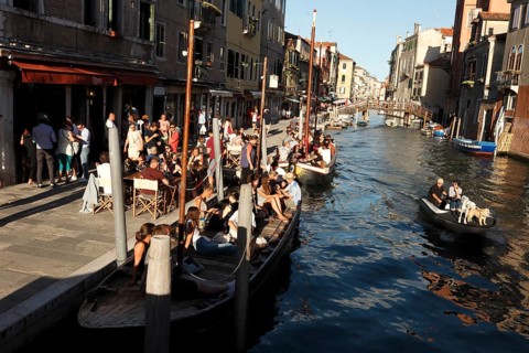Bàcaria Al Timon, small pub, here you drink wine or spritz and eat the cicchetti Veneziani, tapas,