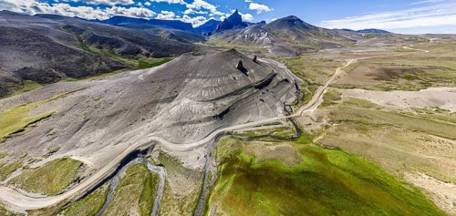 Road Ruta 41, gravel road, arid landscape, Mt. Cerro Boleadoras, volcano-shaped rock formation, Los