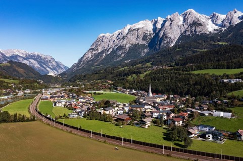 Drone image, settlement area, view of village with church, Pfarrwerfen, Tennengebirge, Salzachtal,