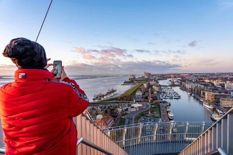 Viewing platform of the Atlantic Sail City Hotel Hochhaus, view over the whole of Bremerhaven