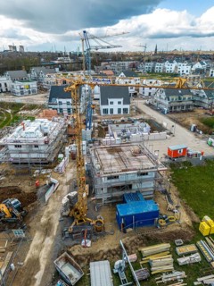New-build neighbourhood, around 140 detached and semi-detached houses being built in the south of