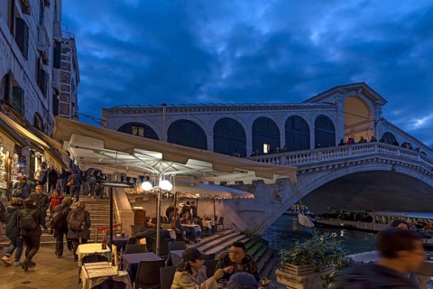 Rialto Bridge in the evening, Venice, Veneto, Italy