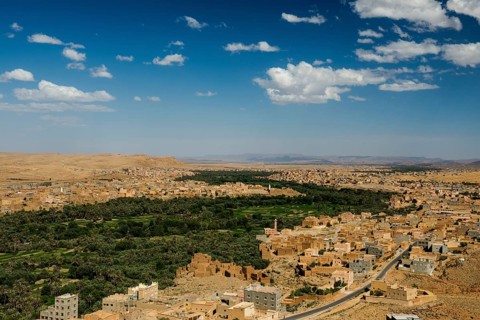 Oasis and city, Tinghir, Drâa-Tafilalet region, Atlas Mountains, Morocco