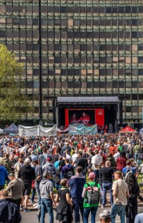 Demonstration by many thousands of steelworkers in front of the headquarters of ThyssenKrupp Steel