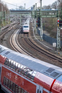 ICE 2 train and RE2, Rhein-Haard Express, railway line, 4-track, for local and long-distance