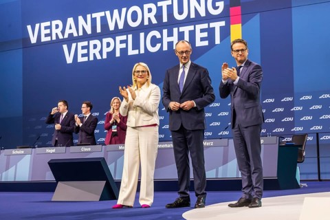 38th Federal Party Conference of the CDU in Stuttgart. Long applause for Federal Chancellor