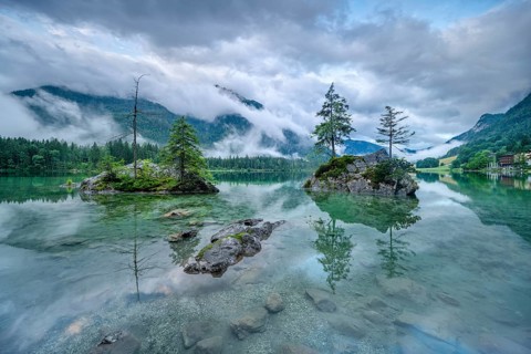 Rainy weather on Hintersee, low-hanging clouds cover the mountains, Ramsau near Berchtesgaden,
