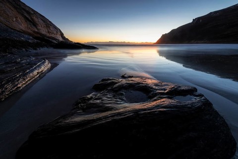 Evening in a sandy bay on the Norwegian European Sea, Söröya, Finnmark, December 2018