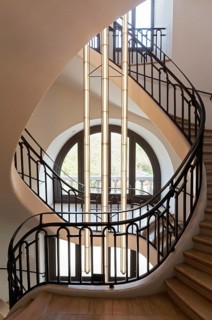 Historic double helix staircase, 18th century double spiral staircase, Bourse de Commerce - Pinault