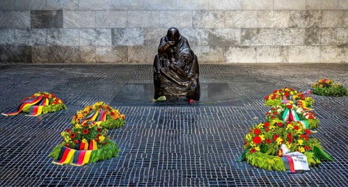 Wreath laying, Neue Wache, Central Memorial of the Federal Republic of Germany for the Victims of