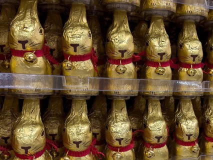 Retail display of chocolate Easter bunny Easter bunny Easter bunny brand Lindt with chocolate bell