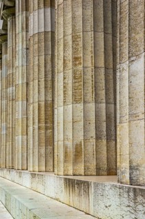 Fluted column structure of the outer columns of the Walhalla Hall of Fame in Donaustauf on the
