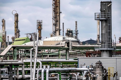 Ruhröl refinery, BP Gelsenkirchen, now BP Refining & Petrochemicals GmbH, tanks and plant in