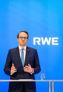 Essen, North Rhine-Westphalia, Germany, RWE CEO Markus Krebber at the RWE Annual Press Conference