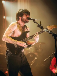 Singer Simon Neil from Biffy Clyro live on Futique Tour 2026 in Berlin's Max-Schmeling-Halle on 16