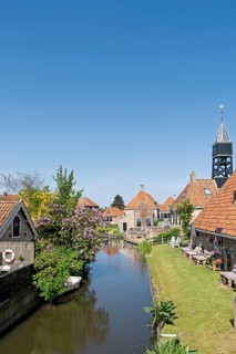 Canal, canal in Hindeloopen, province of Friesland, Netherlands