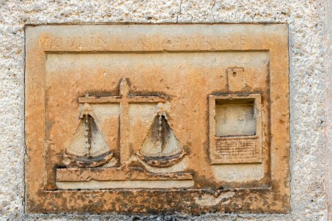 Wall panel, stone, wall, sign symbol, scale, sieve, gate, mill, grain, Provence, France