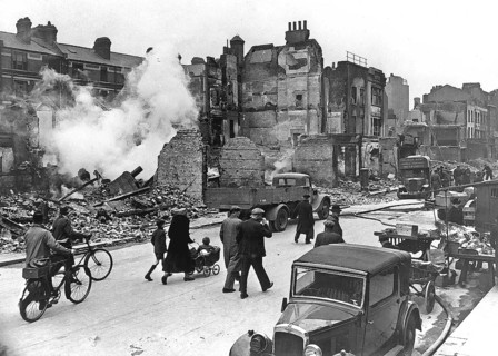 London, bombing raids by the German Wehrmacht, recording was taken between. September 7, 1940 and