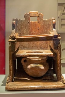 Potty from the time of William Shakespeare, Shakespeare Centre, Stratford-upon-Avon, Warwickshire,