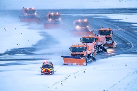 The onset of winter in North Rhine-Westphalia, flight operations are maintained at Düsseldorf