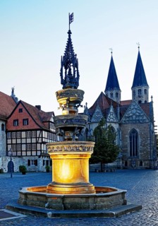 Old Town Market in the evening, the central square of the old town centre, Traditionsinsel,
