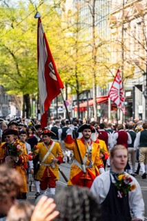Guild of St. Niklaus, parade of historically costumed guild members, Sechseläuten or Sächsilüüte,