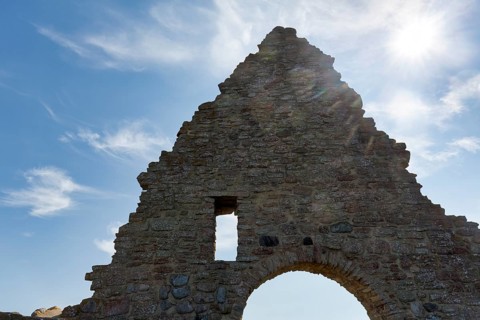 Ruins of St. Bridget's Chapel, Sankta Britas Chapel, Middle Ages, Backlight, Sunbeams, Cirrus,