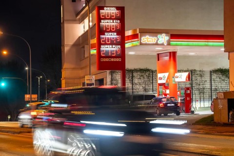 Gas station, high fuel prices due to the war in the Middle East, display board, Star gas station,