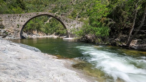 Stone bridge, Pont de Pianella, Gorges de la Spelunca, Ota, Corsica, France