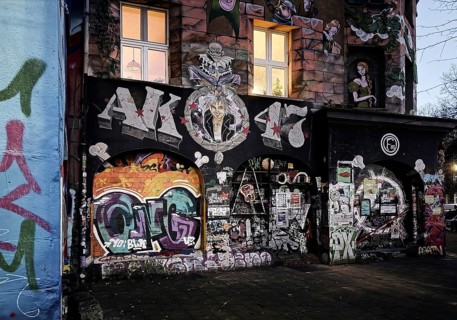 Punk Club AK 47, formerly Cafe Nixda in Kiefernstraße, called Kiefern, the punk club No. 1 in