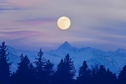 Full moon over the snow-covered Ritzlihorn, Freiamt, Horben, Lindenberg, Aargau Canton, Switzerland