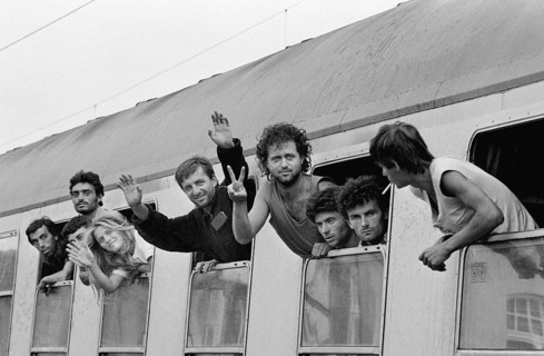 Geseke, DEU - 15.07.1990 - Arrival of a special train carrying Albanian refugees. The Albanians had