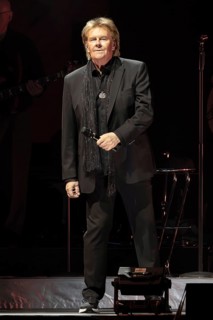 Howard Carpendale singer, pop, folk music, my farewell tour, live on 16.04.2026, Uber Arena,