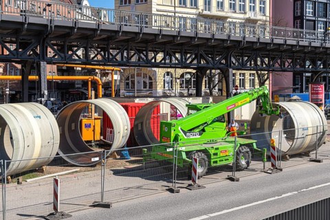 Road construction on the sewer system at Johannisbollwerk on the Elbpromenade, Hamburg, Germany