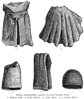 Finds from Bronze Age graves, probably from Borum Eshoj near Aarhus, Jutland, woven woollen