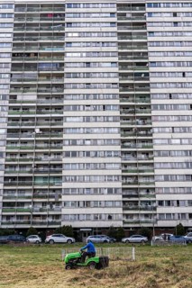 Duisburg-Hochheide, large housing estate Wohnpark Hochheide, 6 20-storey high-rise buildings with