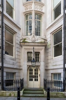 East entrance to Temple Gardens, Middle Temple Lane, Inns of Court & Chancery, London, England,