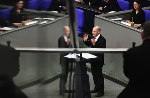 Federal Chancellor Olaf Scholz (SPD) during his speech on the topic of integration and motions by