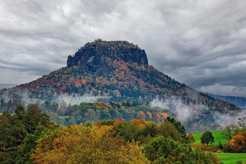 Autumn atmosphere, Saxon Switzerland with Lilienstein, Elbe Sandstone Mountains, Saxony, Germany