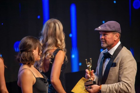 Rose garden Mannheim: Award Night 2024 / Rhine-Neckar Sports Award. Picture: Sven Ottke presents