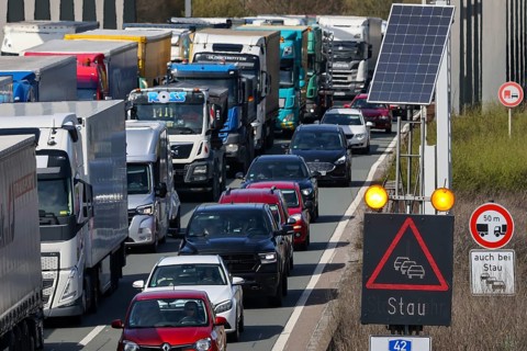 Oberhausen, North Rhine-Westphalia, Germany, traffic jam on the A3 motorway, Easter travel traffic,