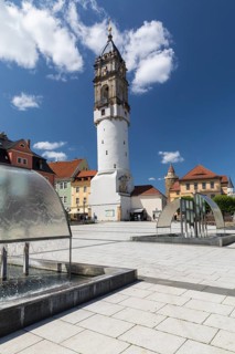 Fountain on the Kornmarkt with Reichenturm, Bautzen, Upper Lusatia, Saxony, Germany