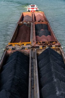 Push barge HGK, Herkules II loaded with coal and ore, on its way to the Krupp Mannesmann
