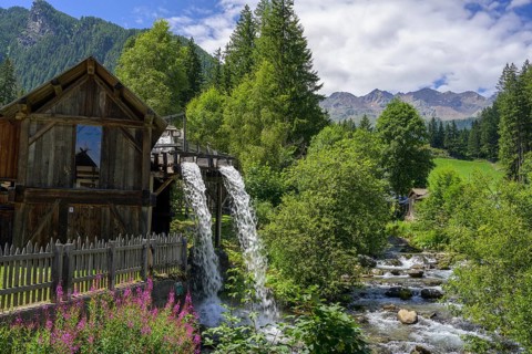 Lahnersäge, Ulten, South Tyrol, Italy