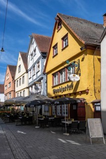 Historic half-timbered buildings and restaurants, outdoor catering in the Rebengasse and old town