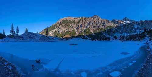 Lower Gaisalpsee, behind it the Entschenkopf, 2043m, Allgäu Alps, Allgaeu, Bavaria, Germany