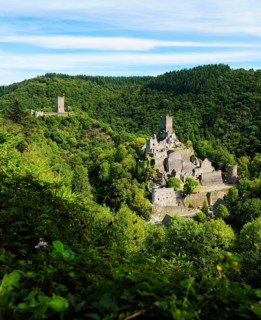 The ruins of the Oberburg and Niederburg castles, Manderscheid, Bernkastel-Wittlich,
