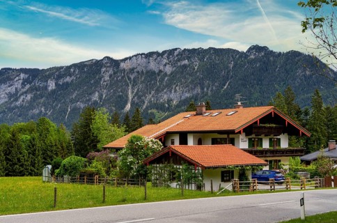 Farmhouses and farmsteads at the Götschenalm, Bichofswiesen, Bavaria, Germany