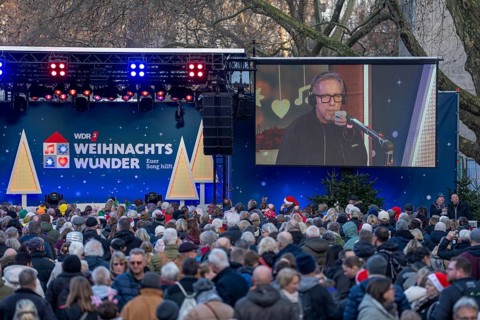 The WDR2 Christmas Miracle, fundraising campaign over 5 days long, non-stop broadcast, 24 hours, by